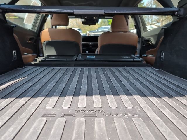 Used 2025 Toyota Crown Signia w/ Advanced Technology Package image 29