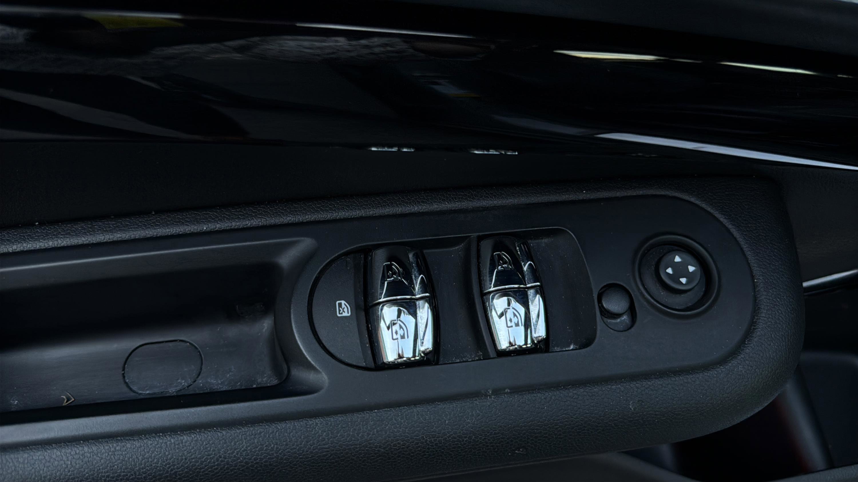 Used 2022 MINI Cooper Clubman S image 35