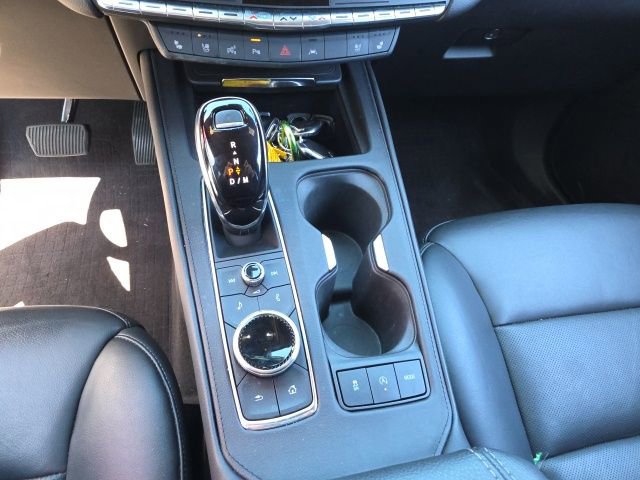 Used 2023 Cadillac XT4 Premium Luxury w/ Enhanced Visibility Package image 18