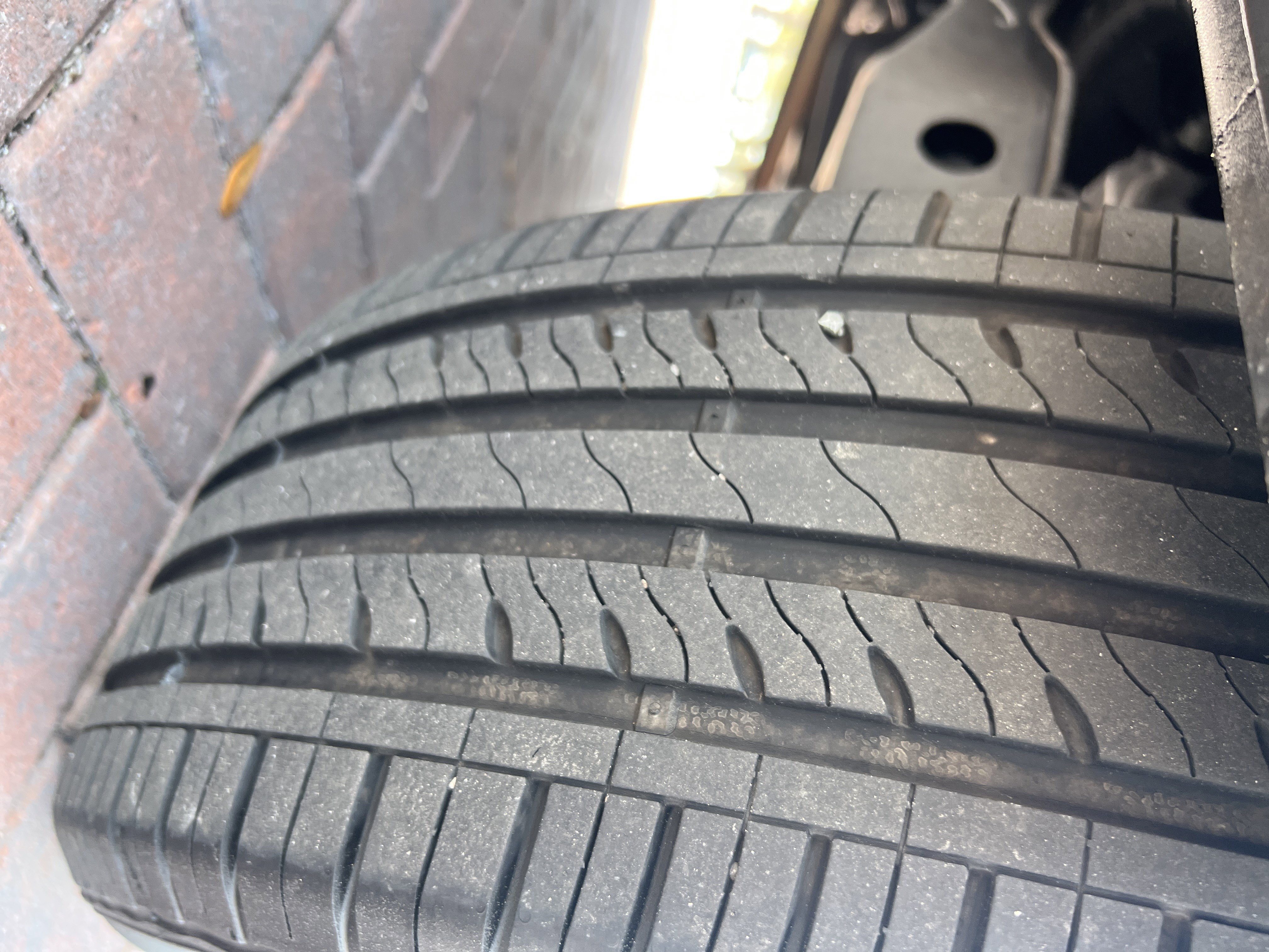 Used 2021 Nissan Rogue SV w/ Premium Package image 12