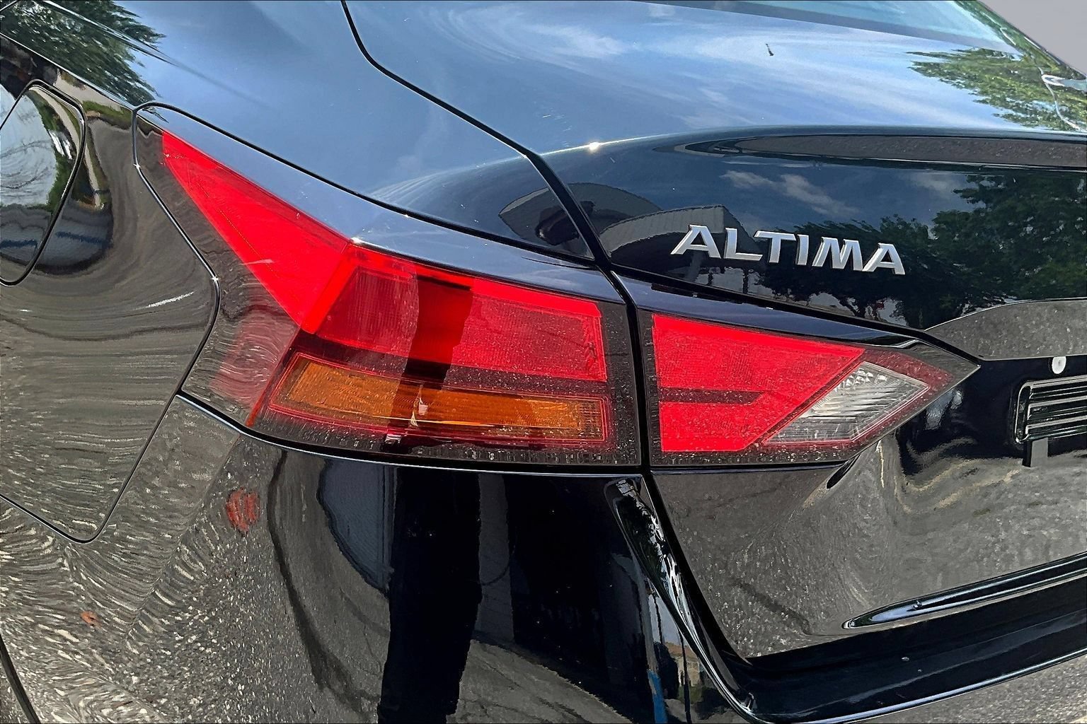 Used 2024 Nissan Altima 2.5 SR FWD image 26