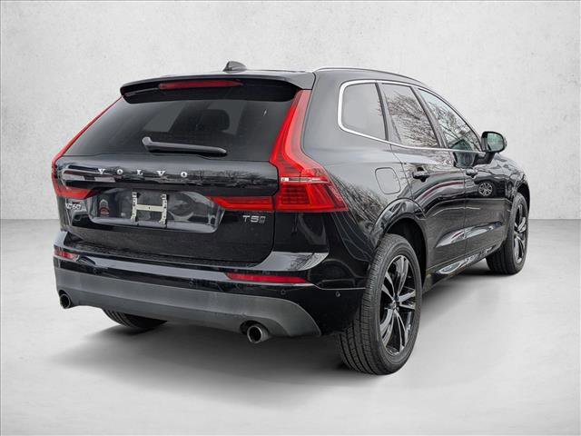 Used 2019 Volvo XC60 T5 Momentum w/ Premium Package image 4