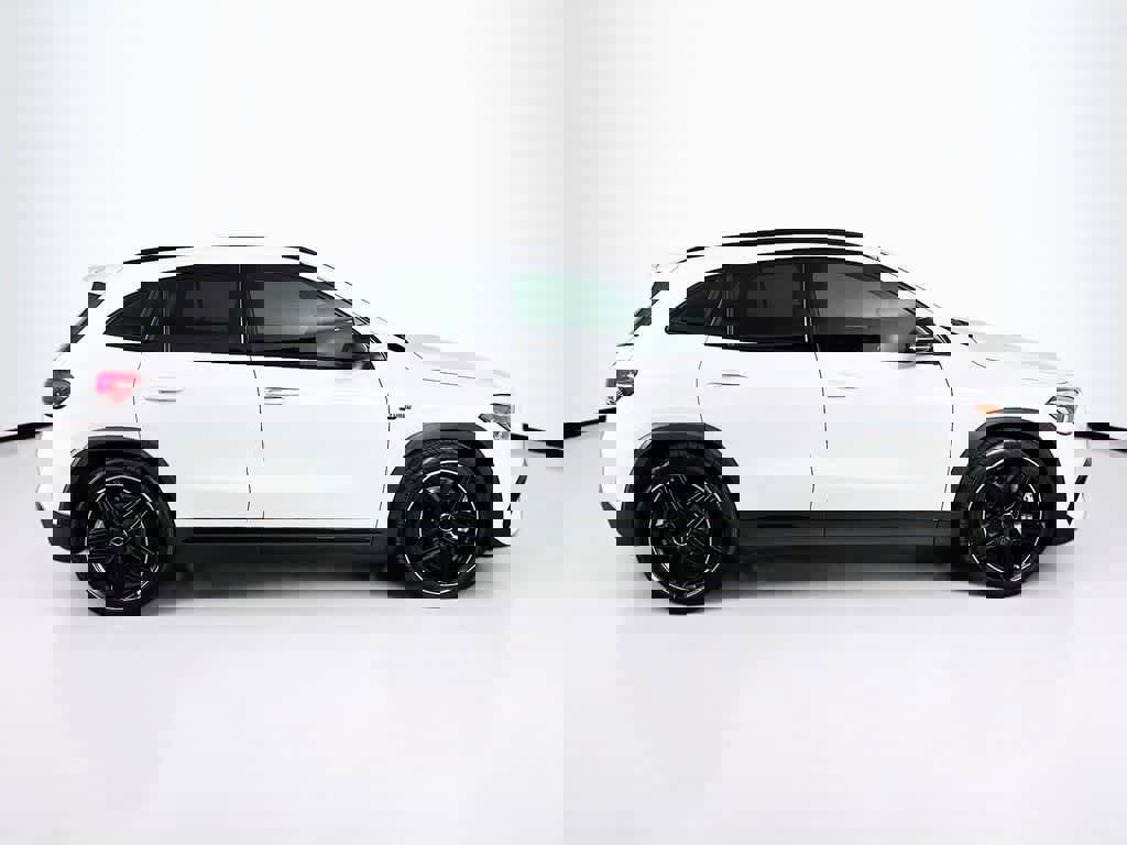 Used 2023 Mercedes-Benz GLA 35 AMG 4MATIC image 26