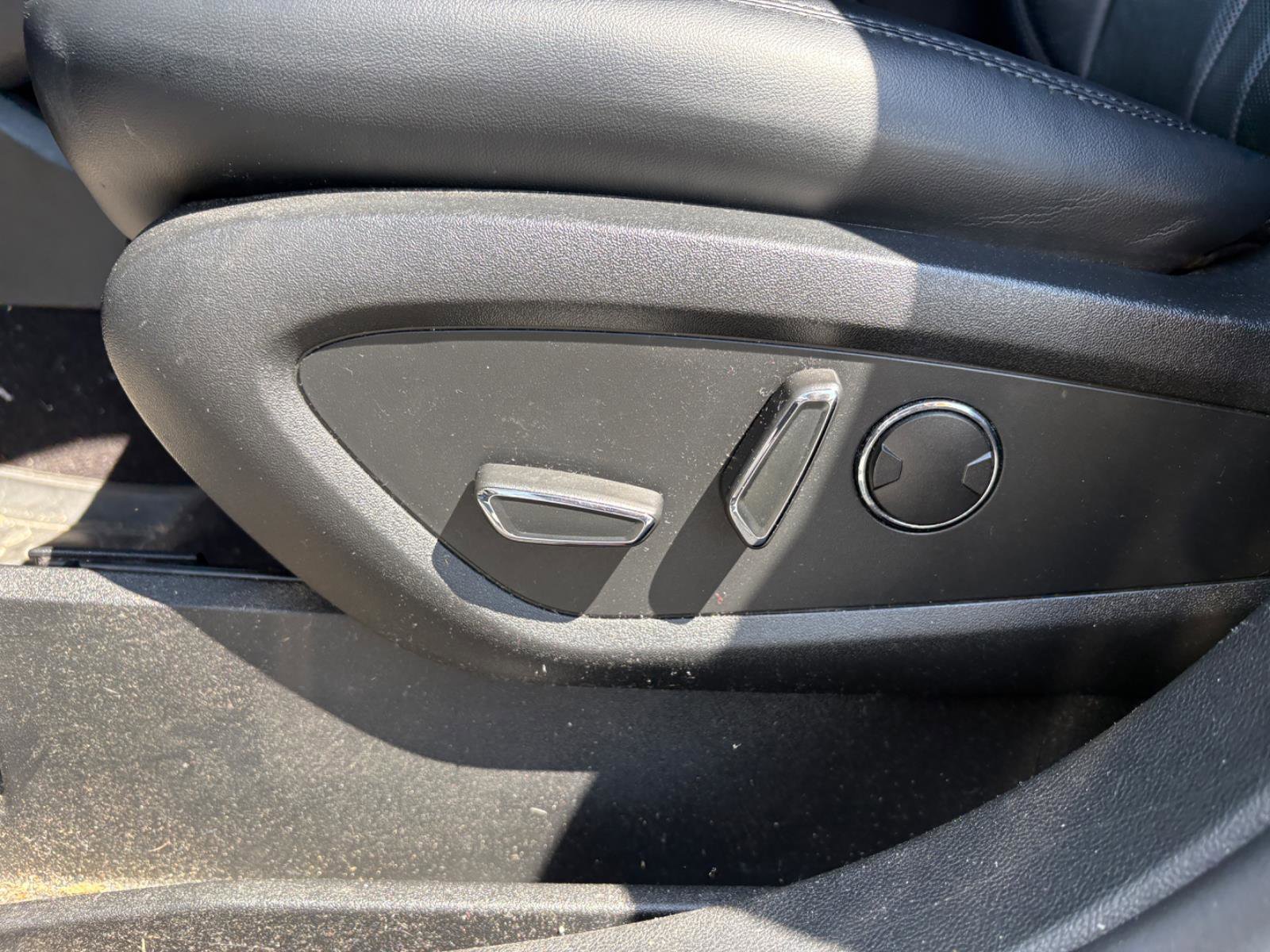 Used 2019 Lincoln Nautilus Reserve image 13