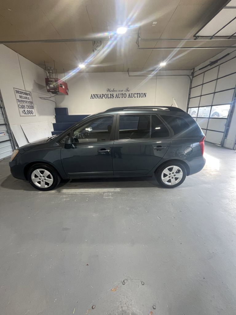 Used 2009 Kia Rondo LX
