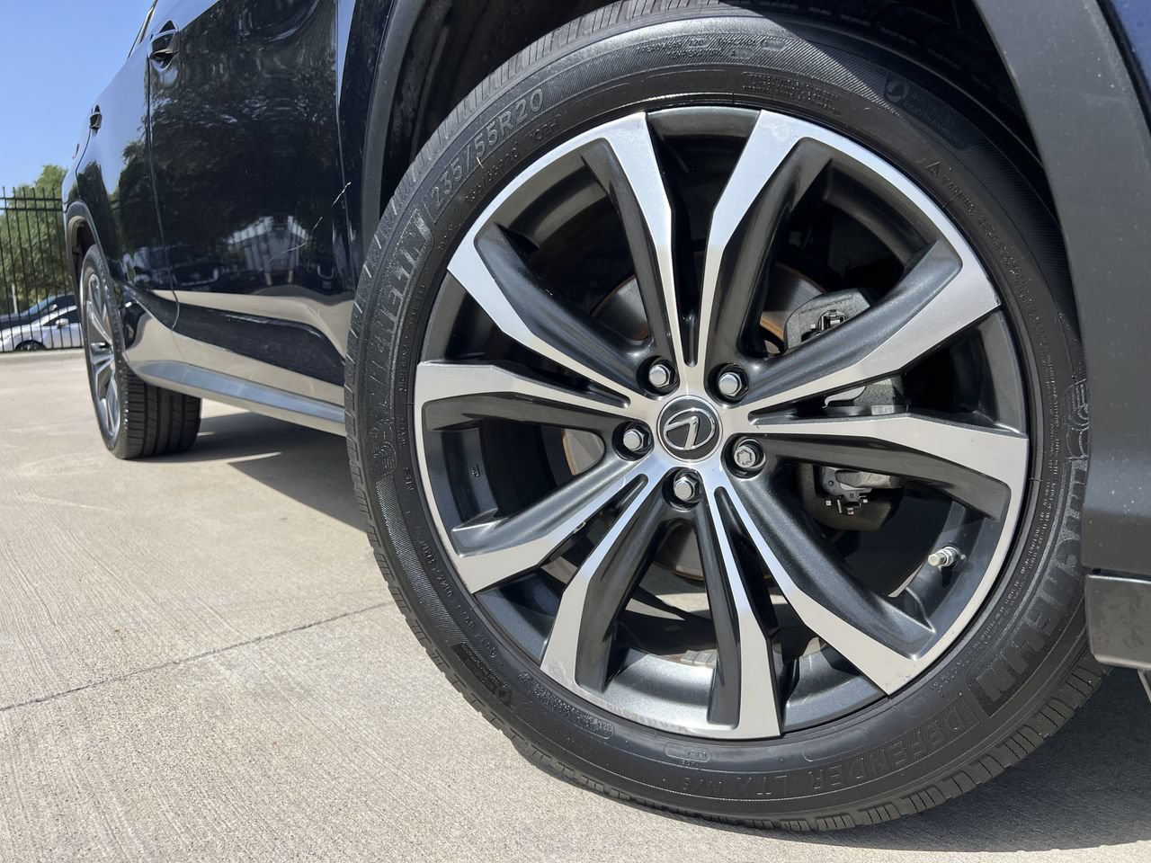 Used 2019 Lexus RX 350L FWD w/ Premium Package image 6