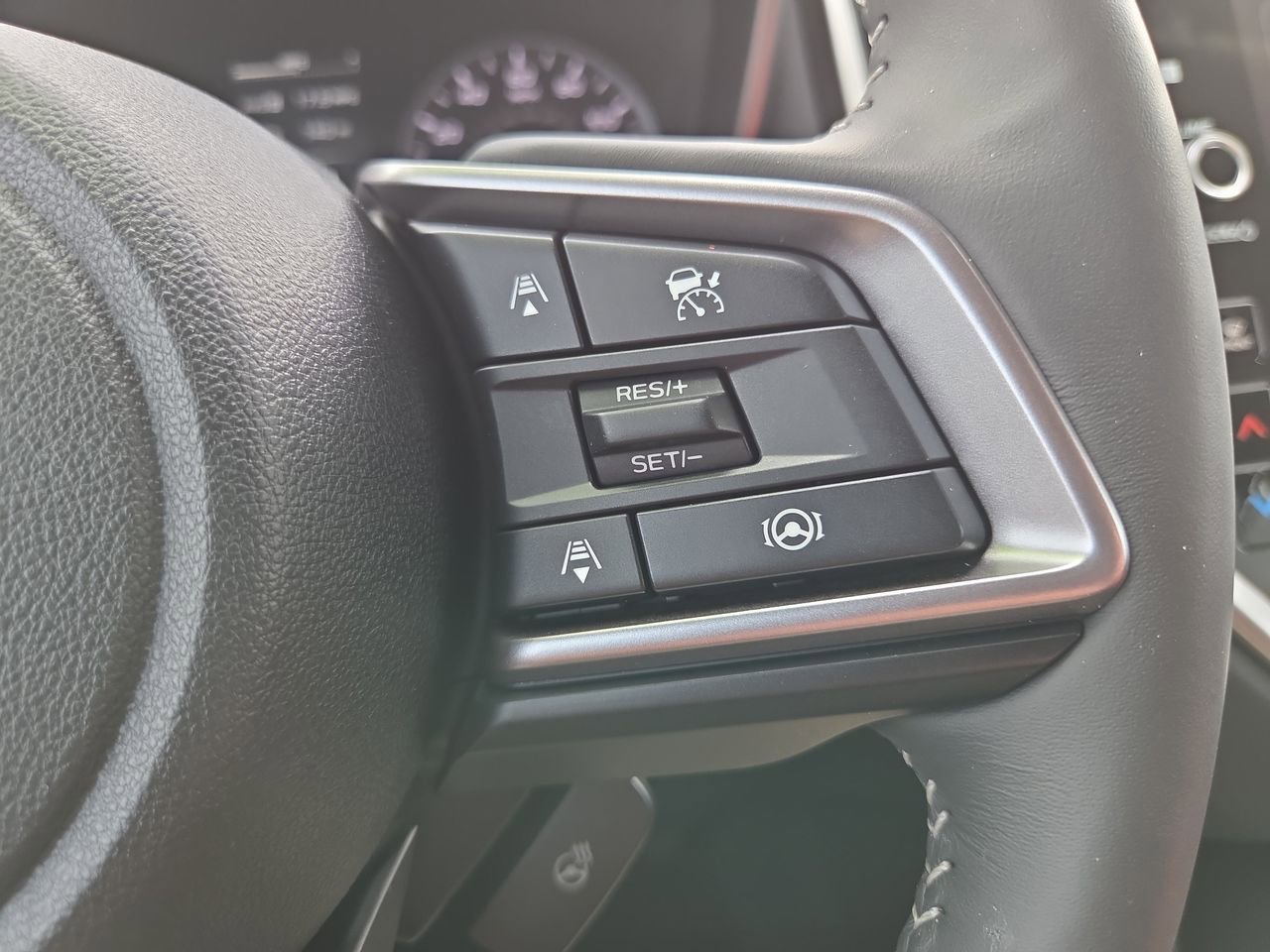 Certified 2025 Subaru Ascent Touring AWD/4WD image 34