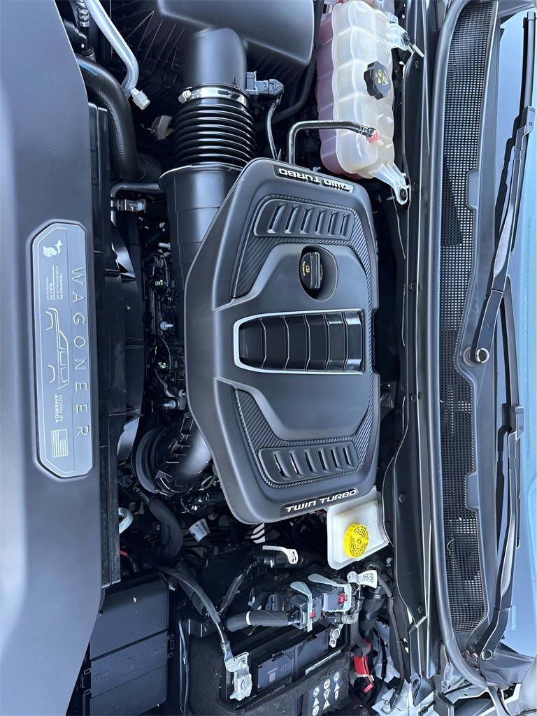 Used 2024 Jeep Grand Wagoneer Series III w/ HD Trailer Tow Package image 9