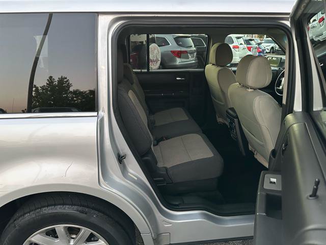 Used 2012 Ford Flex SEL FWD image 18