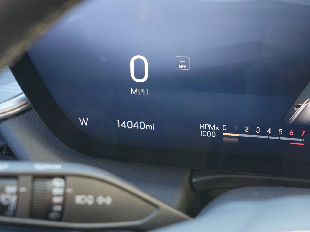 Used 2025 Buick Enclave Preferred image 37