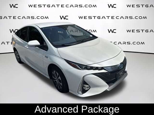 Used 2021 Toyota Prius Prime Limited FWD image 4