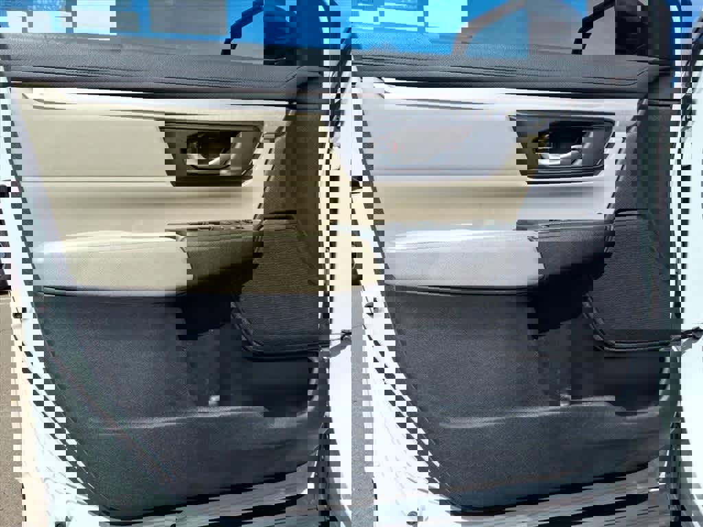 Used 2019 Honda CR-V LX image 11