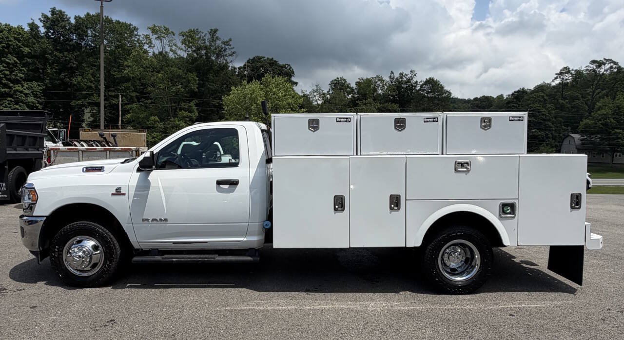 Used 2022 RAM 3500 Tradesman AWD/4WD image 4
