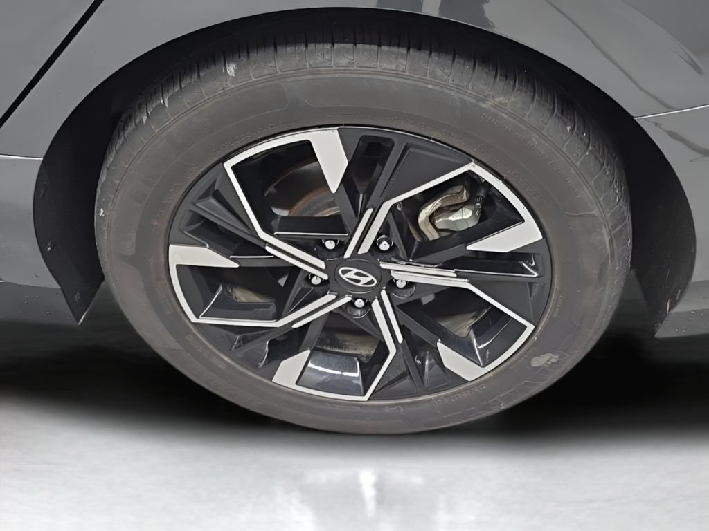 Certified 2025 Hyundai Sonata SEL FWD image 42