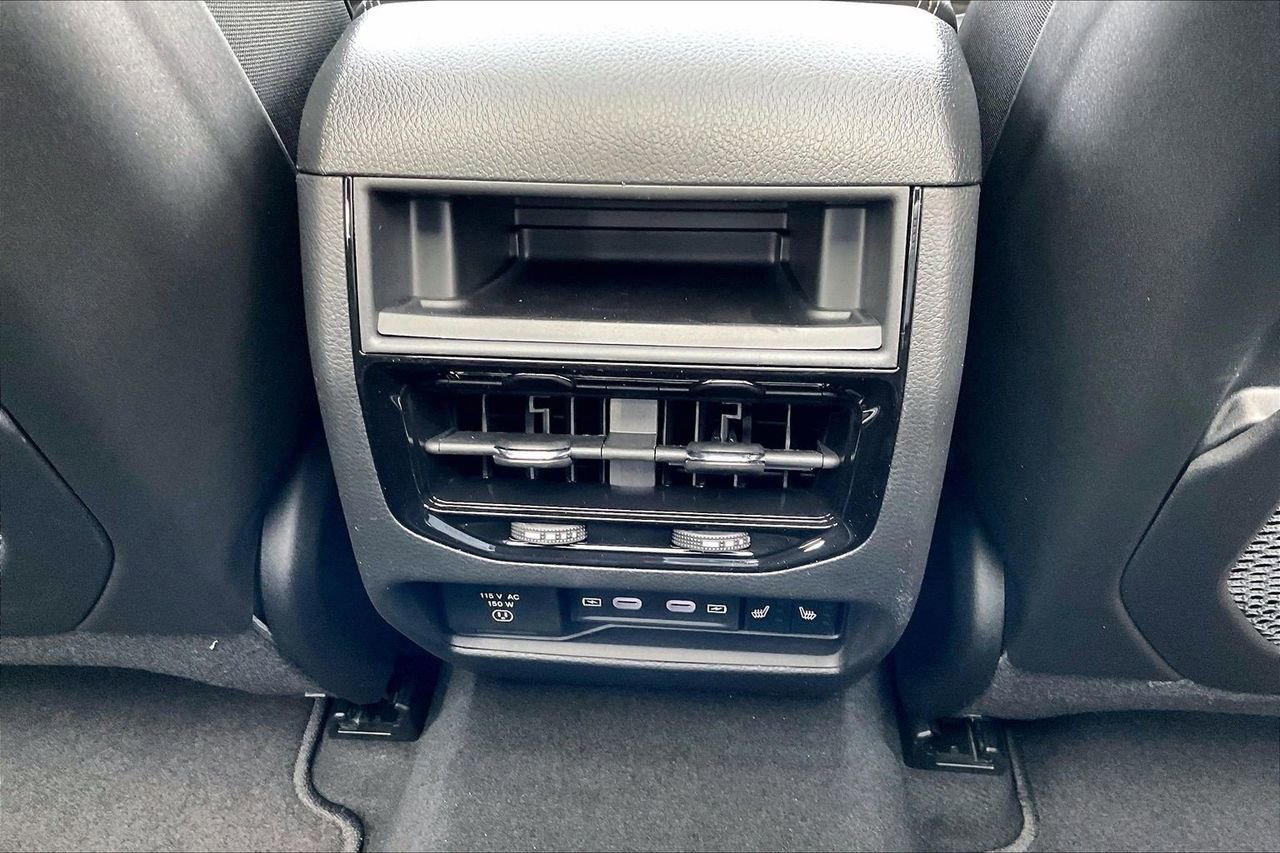 New 2026 Jeep Grand Cherokee Limited image 17