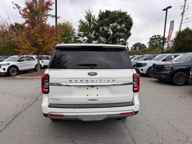 Certified 2024 Ford Expedition Limited AWD/4WD image 4