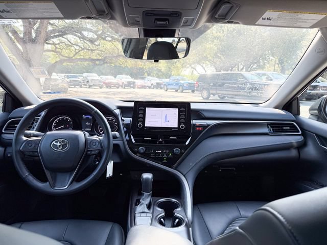 Used 2024 Toyota Camry SE FWD image 16