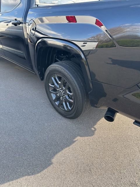 Used 2023 Toyota Tundra Platinum image 12