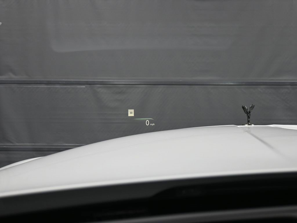 Certified 2021 Rolls-Royce Cullinan Black Badge image 19