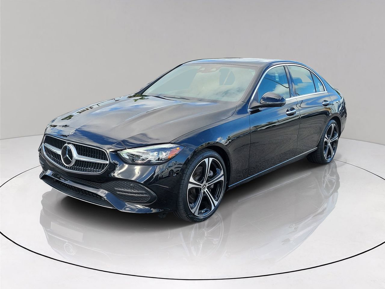 Used 2023 Mercedes-Benz C 300 Sedan image 3