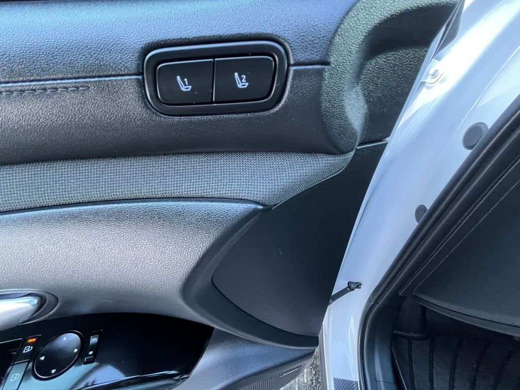 Used 2025 Hyundai Santa Cruz Limited image 18