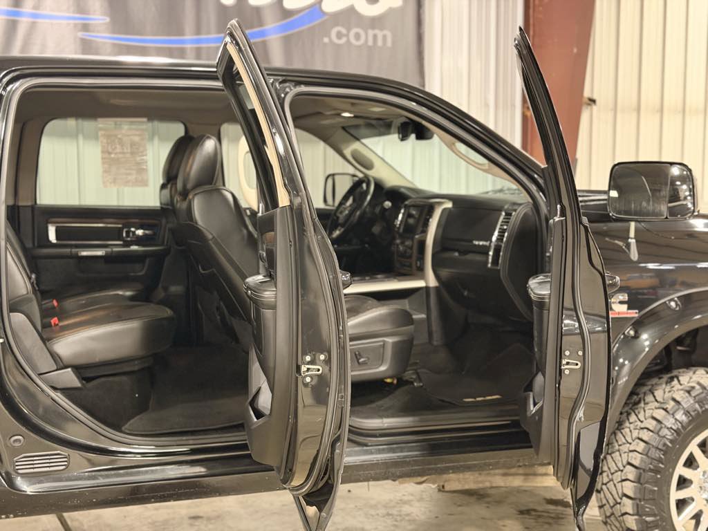Used 2015 RAM 2500 Laramie w/ Convenience Group image 26