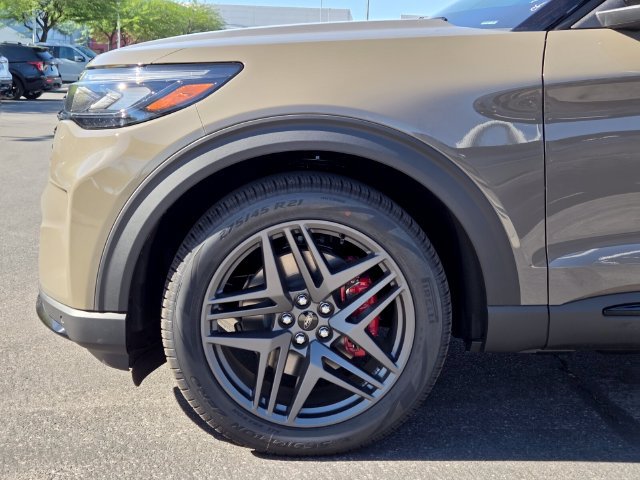 New 2026 Ford Explorer ST w/ Sun And Sound Package AWD/4WD image 5