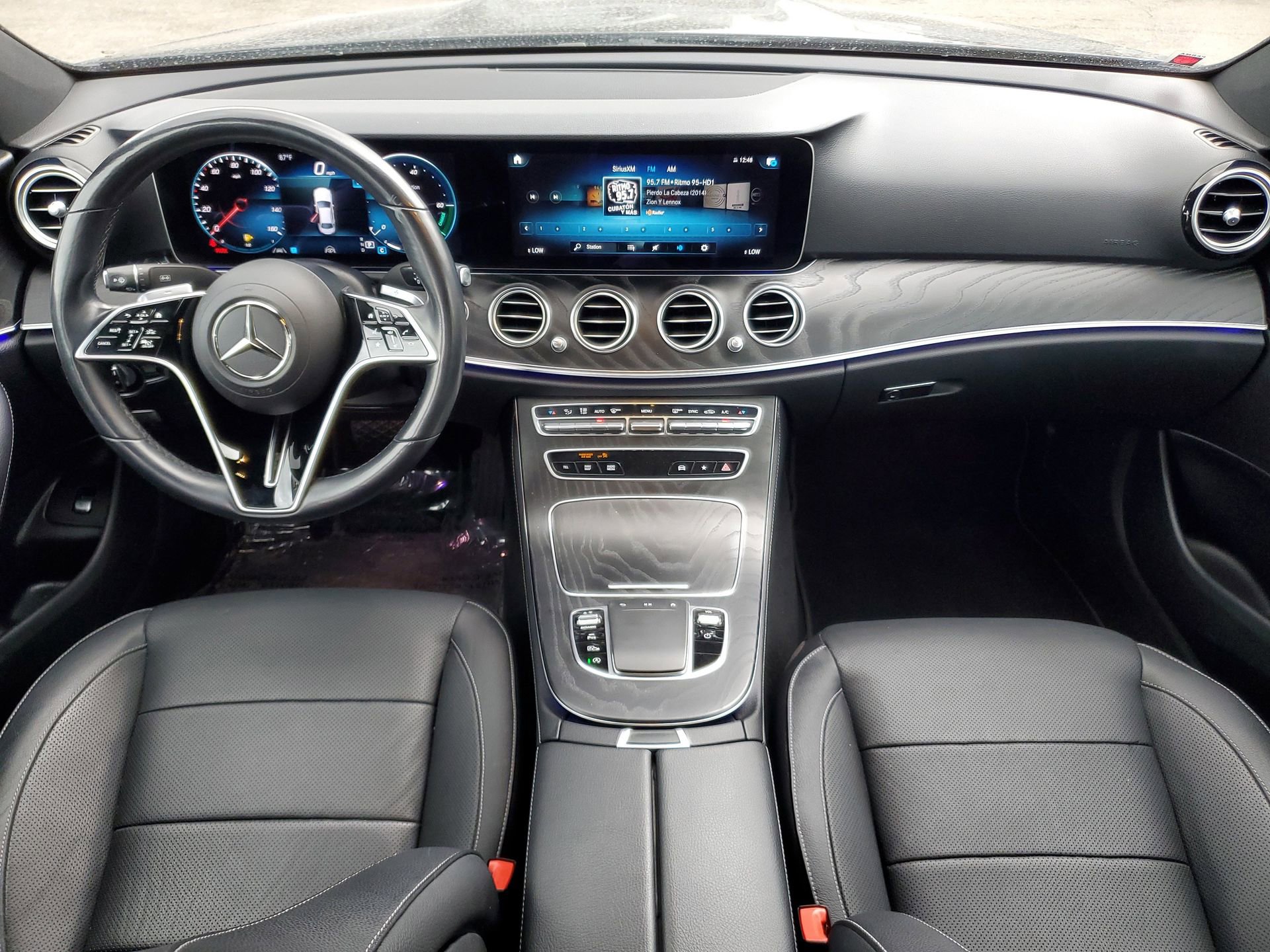 Used 2022 Mercedes-Benz E 350 Sedan image 15