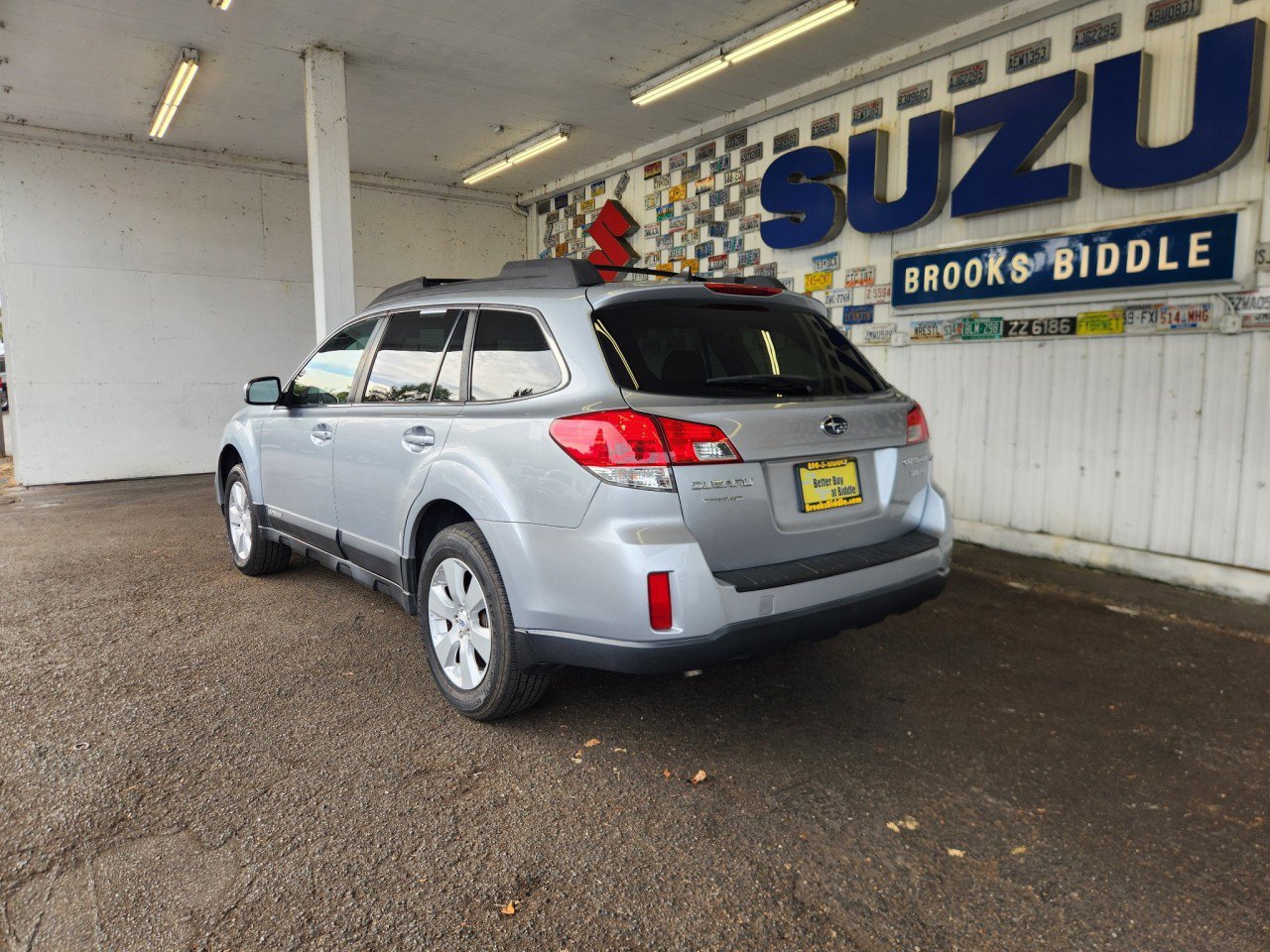 Used 2013 Subaru Outback 3.6R Limited AWD/4WD image 9