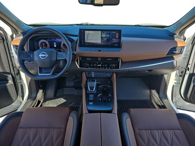 Used 2025 Nissan Rogue Platinum w/ Platinum Premium Package image 9