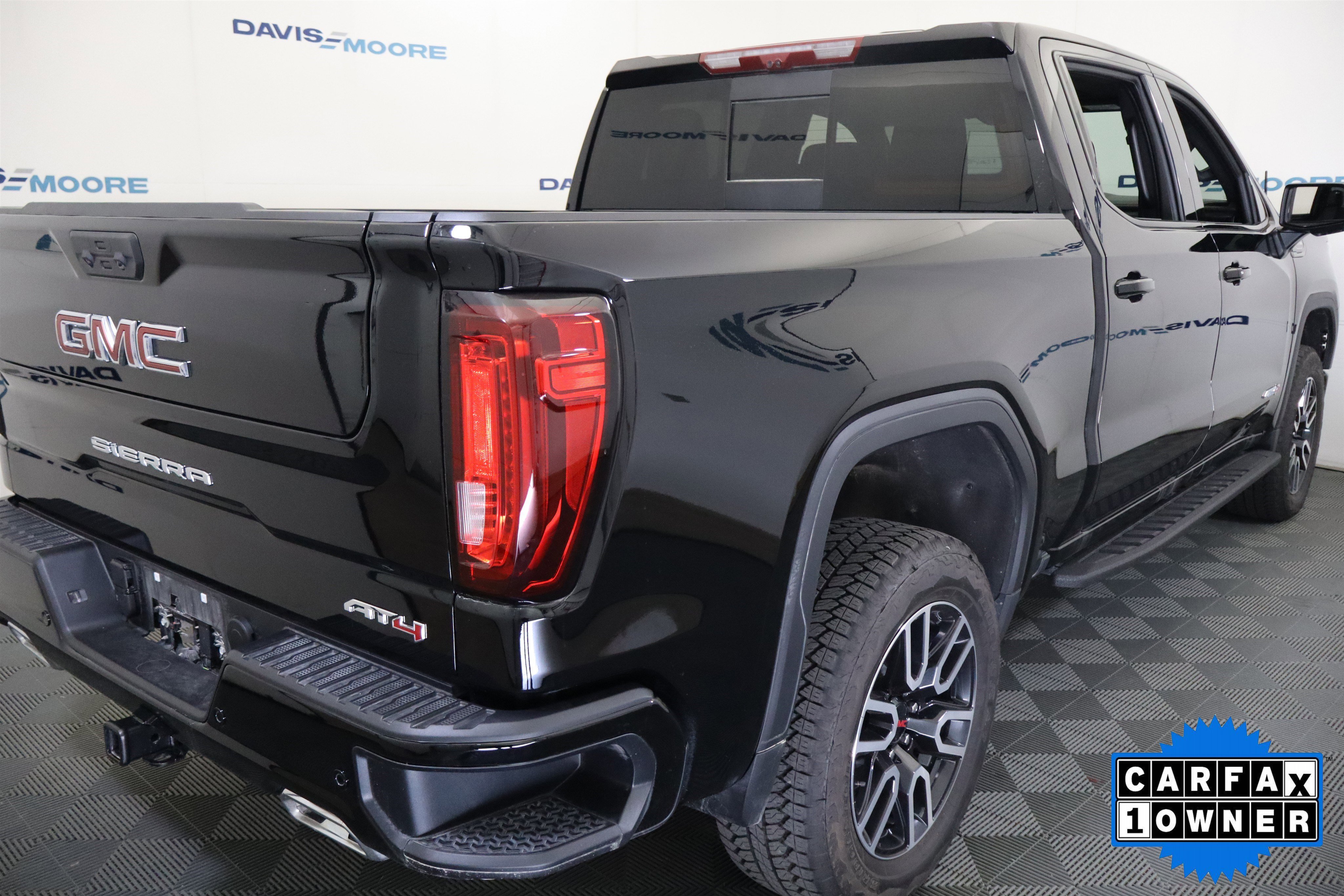 Used 2026 GMC Sierra 1500 AT4 w/ AT4 Premium Package AWD/4WD image 6