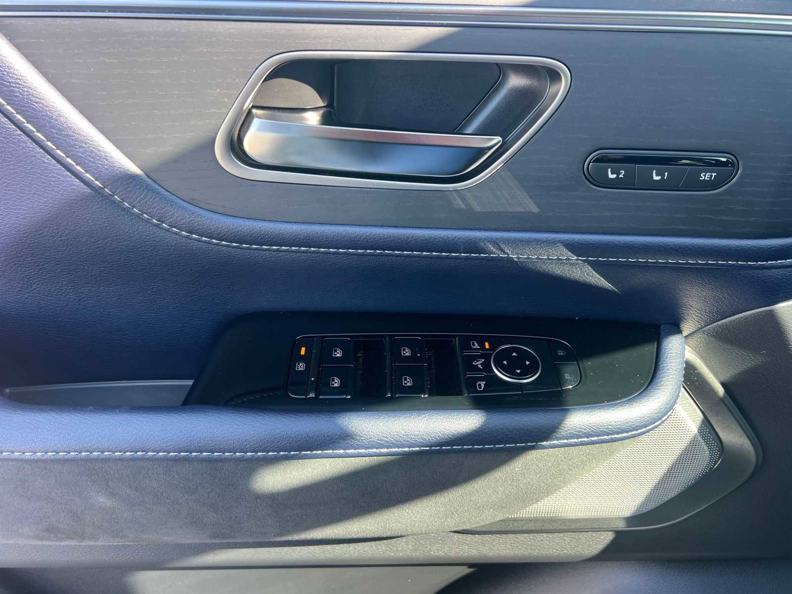 New 2026 INFINITI QX80 4WD w/ Premium Cargo Package image 22