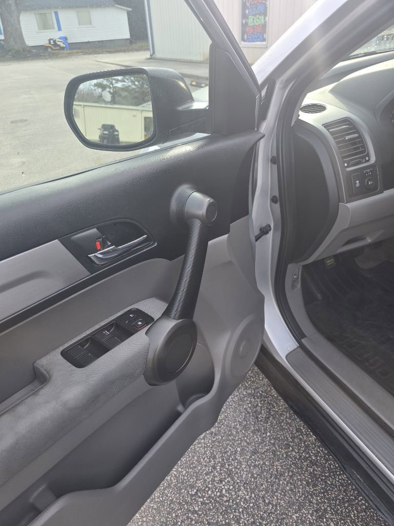 Used 2011 Honda CR-V LX image 10