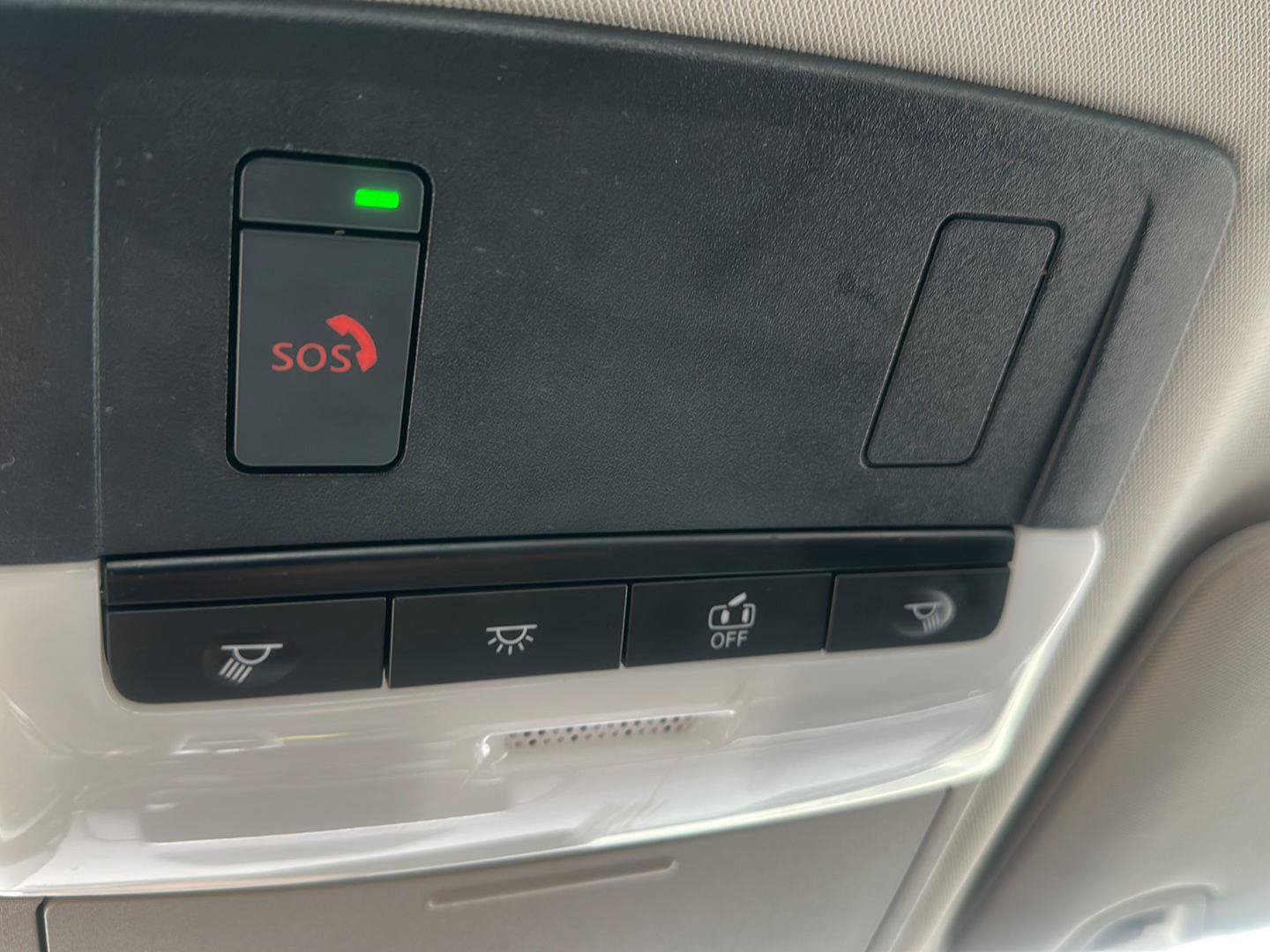 Used 2025 Nissan Altima 2.5 SV FWD image 28