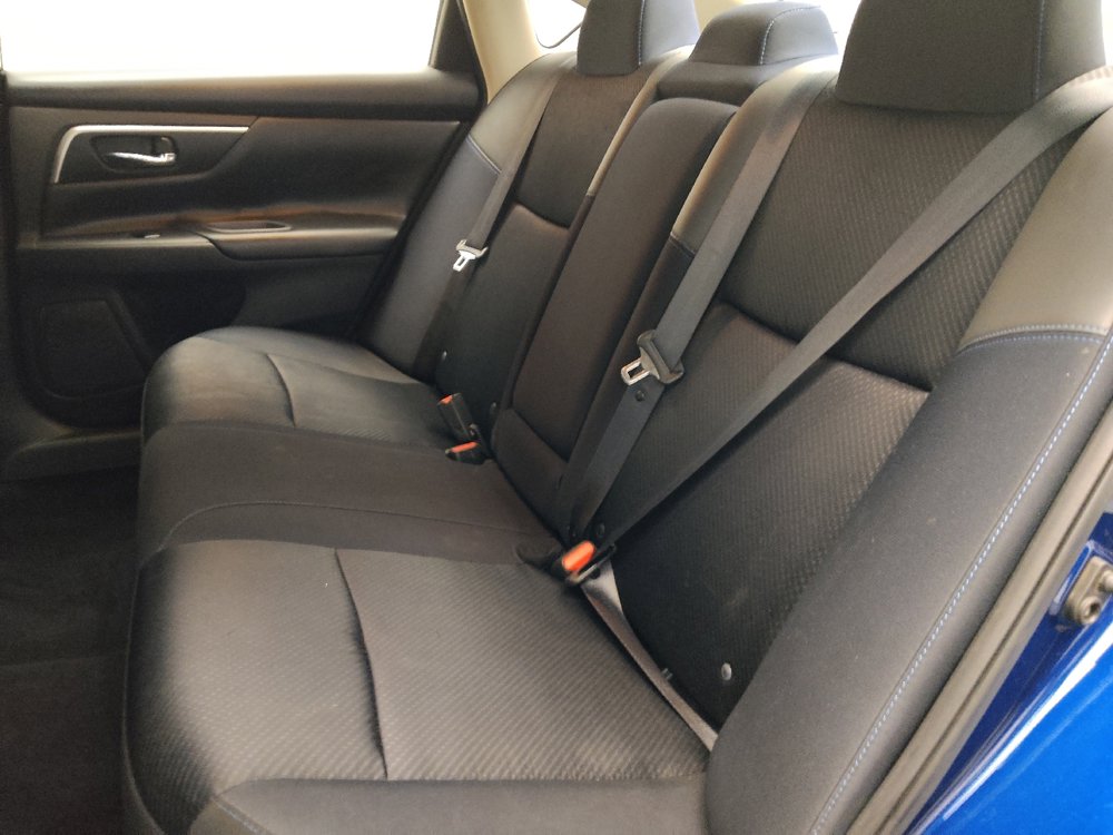 Used 2016 Nissan Altima 2.5 SR FWD image 18