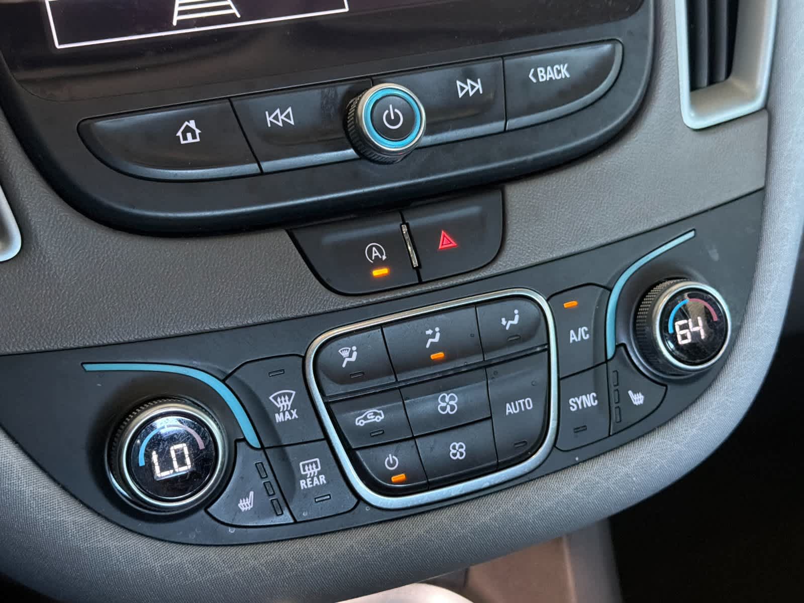 Used 2025 Chevrolet Malibu LT FWD image 21