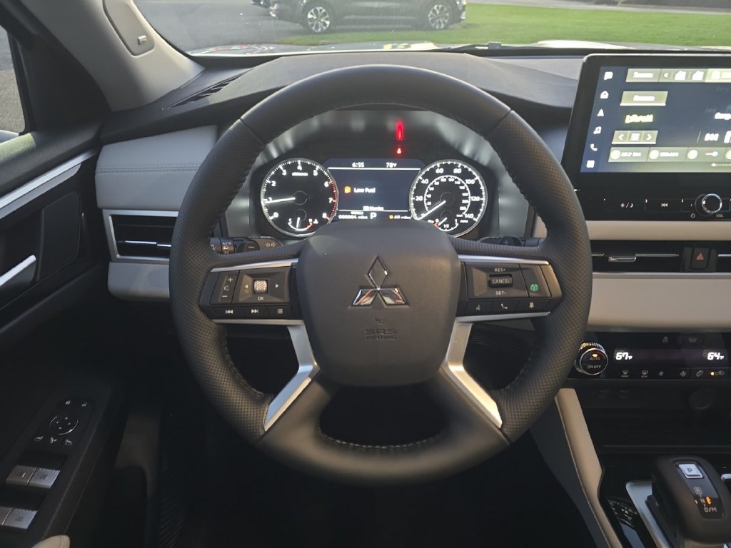 New 2026 Mitsubishi Outlander SE AWD/4WD image 15