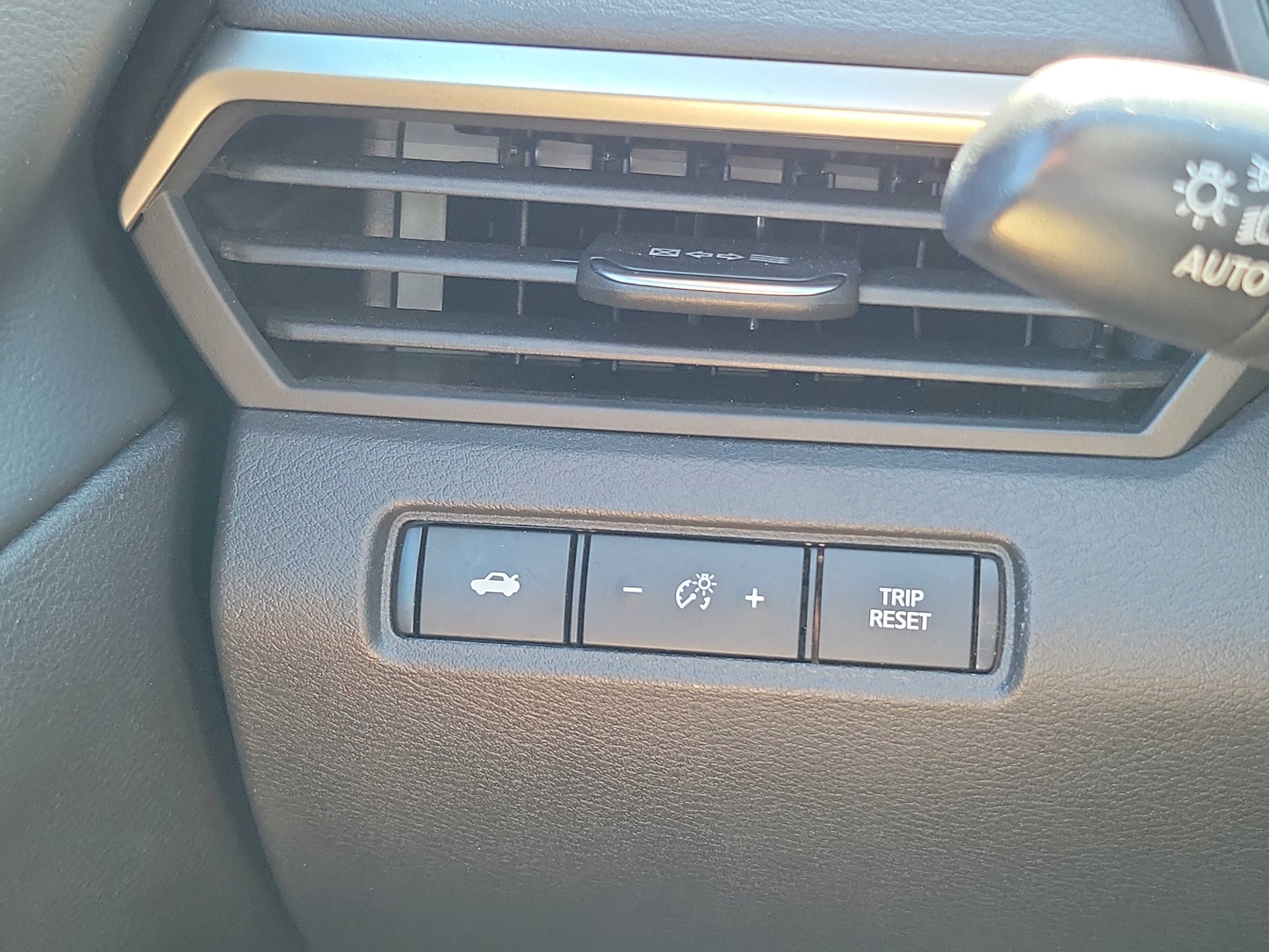 Used 2020 Nissan Altima 2.5 SR image 18