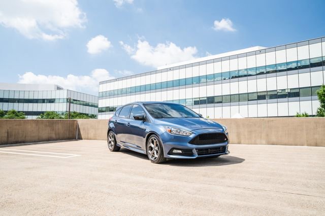 Used 2018 Ford Focus ST image 18
