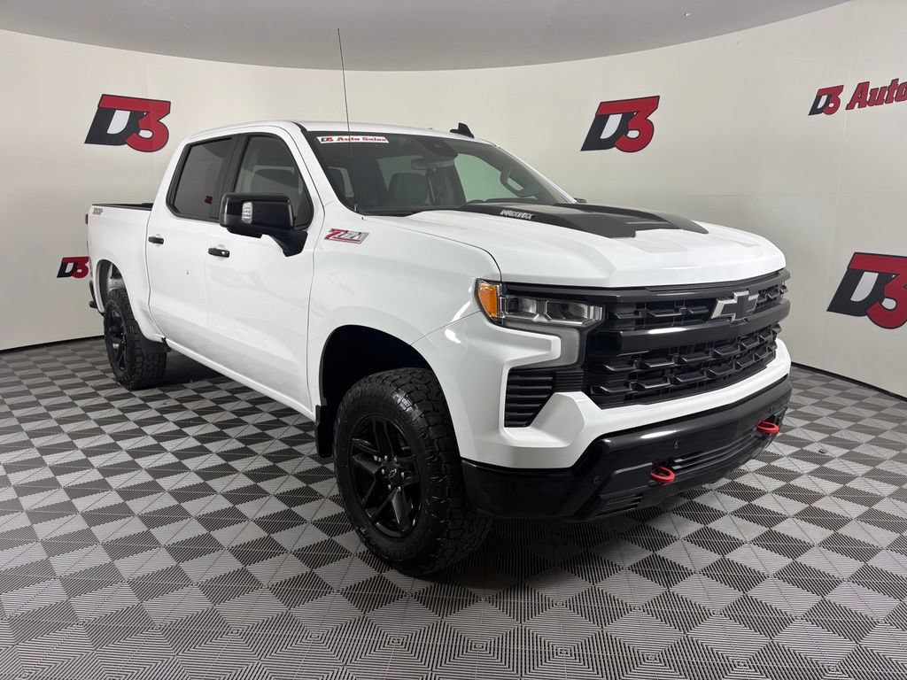 Used 2024 Chevrolet Silverado 1500 LT Trail Boss w/ Convenience Package II AWD/4WD image 8