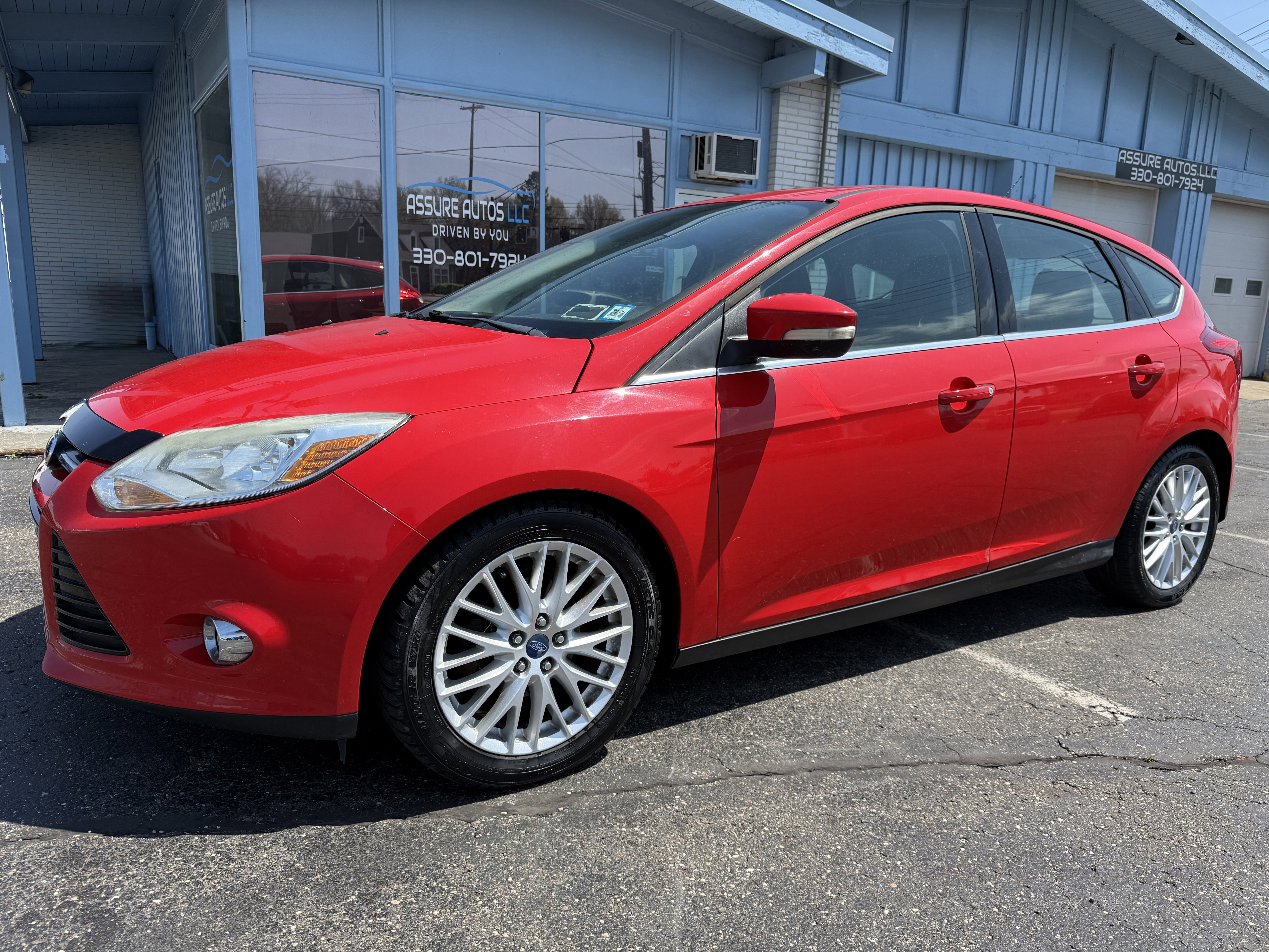 Used 2012 Ford Focus SEL FWD image 1