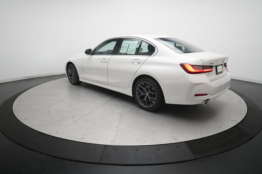 Used 2025 BMW 330i xDrive Sedan AWD/4WD image 33