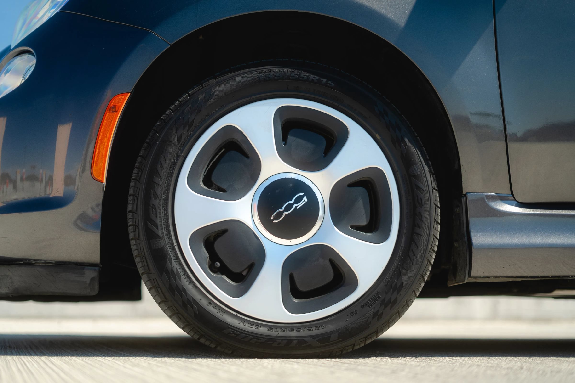 Used 2015 FIAT 500 e FWD image 9
