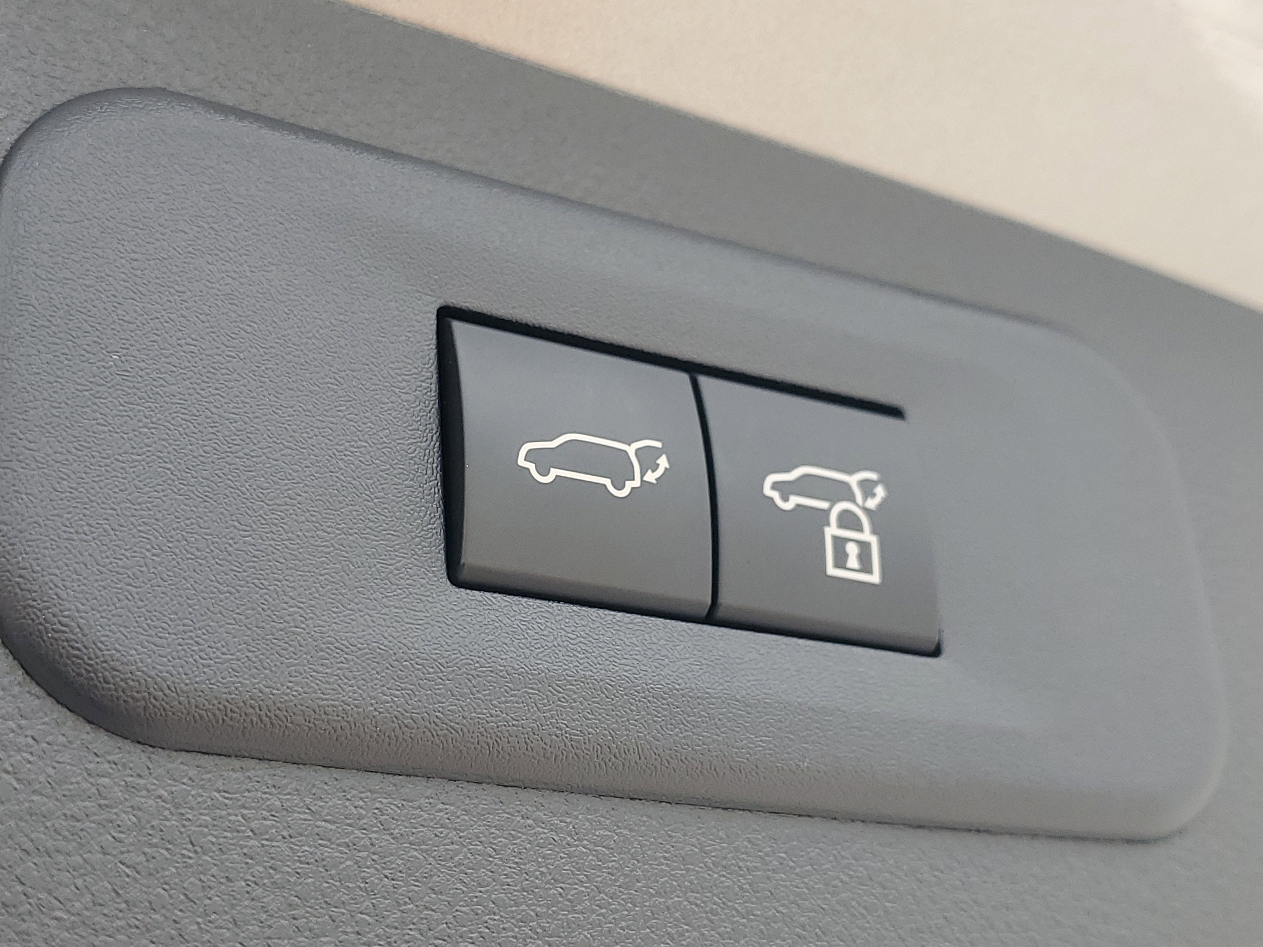 Used 2025 Lexus NX 250 FWD w/ Accessory Package (Z1) image 13