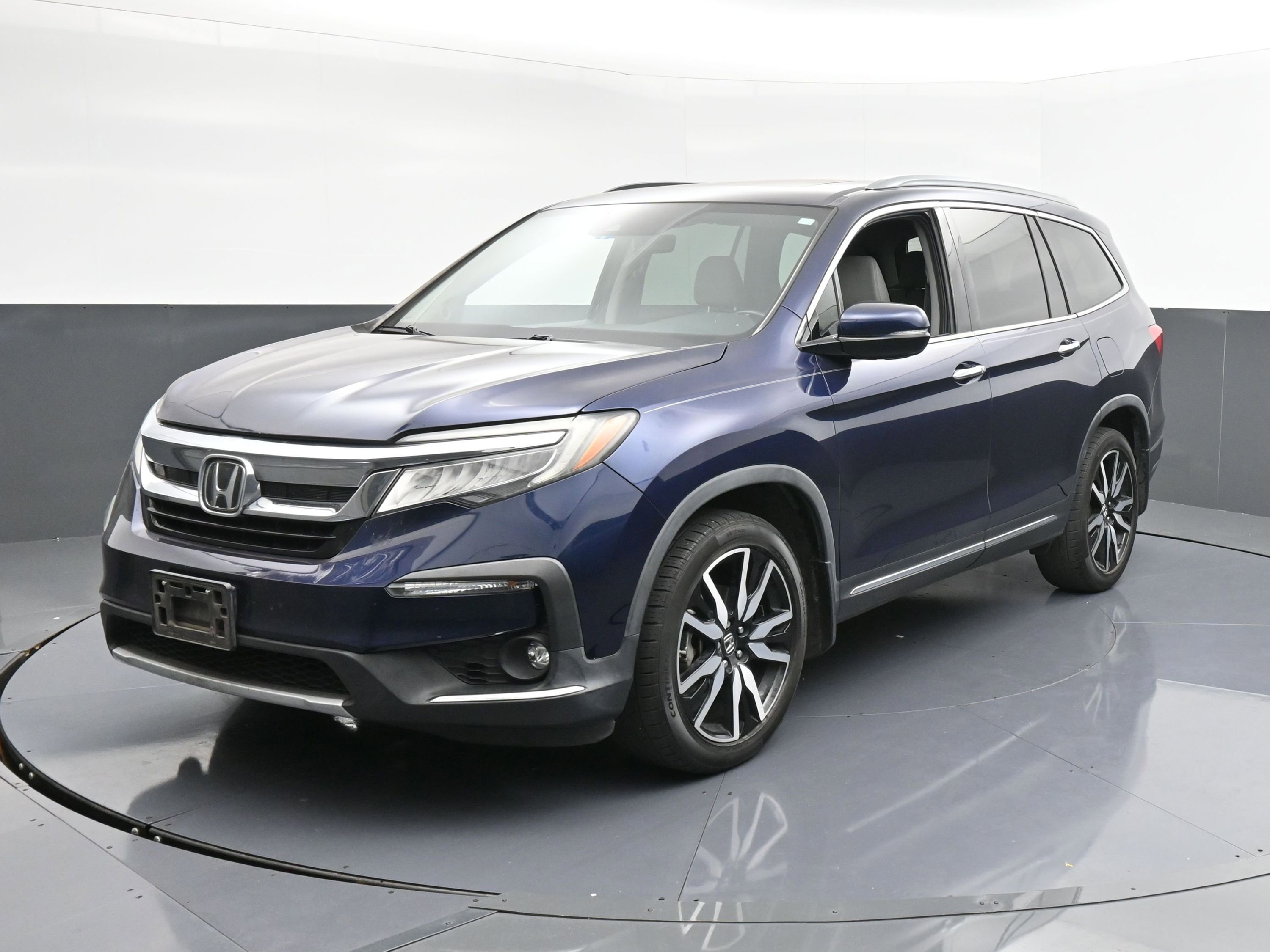 Used 2019 Honda Pilot Touring image 4