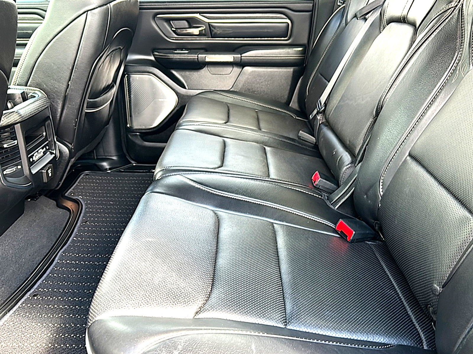 Used 2019 RAM 1500 Limited RWD image 19