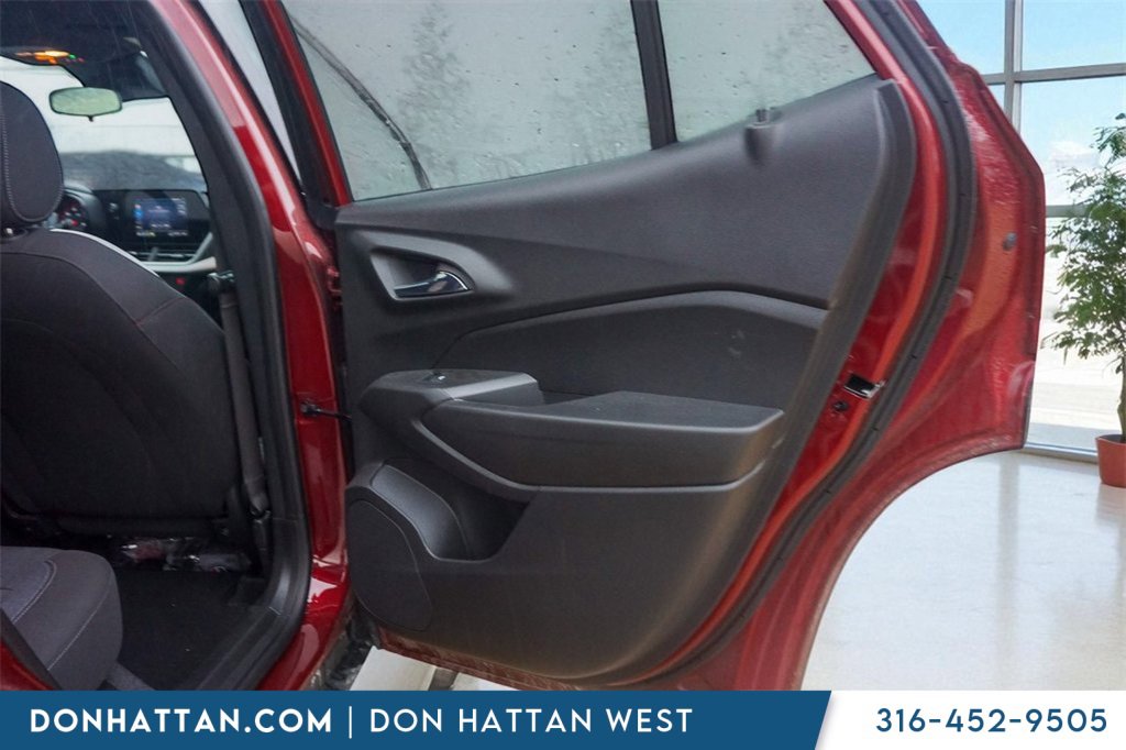 Used 2024 Chevrolet Trax RS image 18
