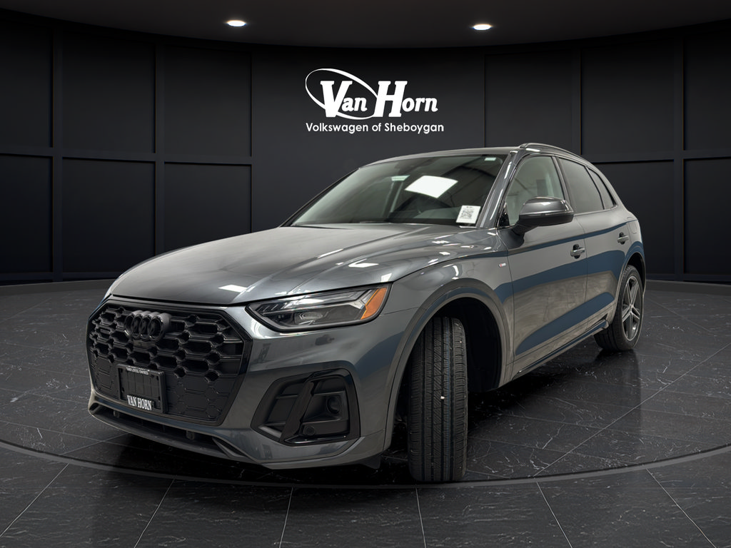 Used 2022 Audi Q5 e Premium Plus w/ Premium Plus Package AWD/4WD image 3