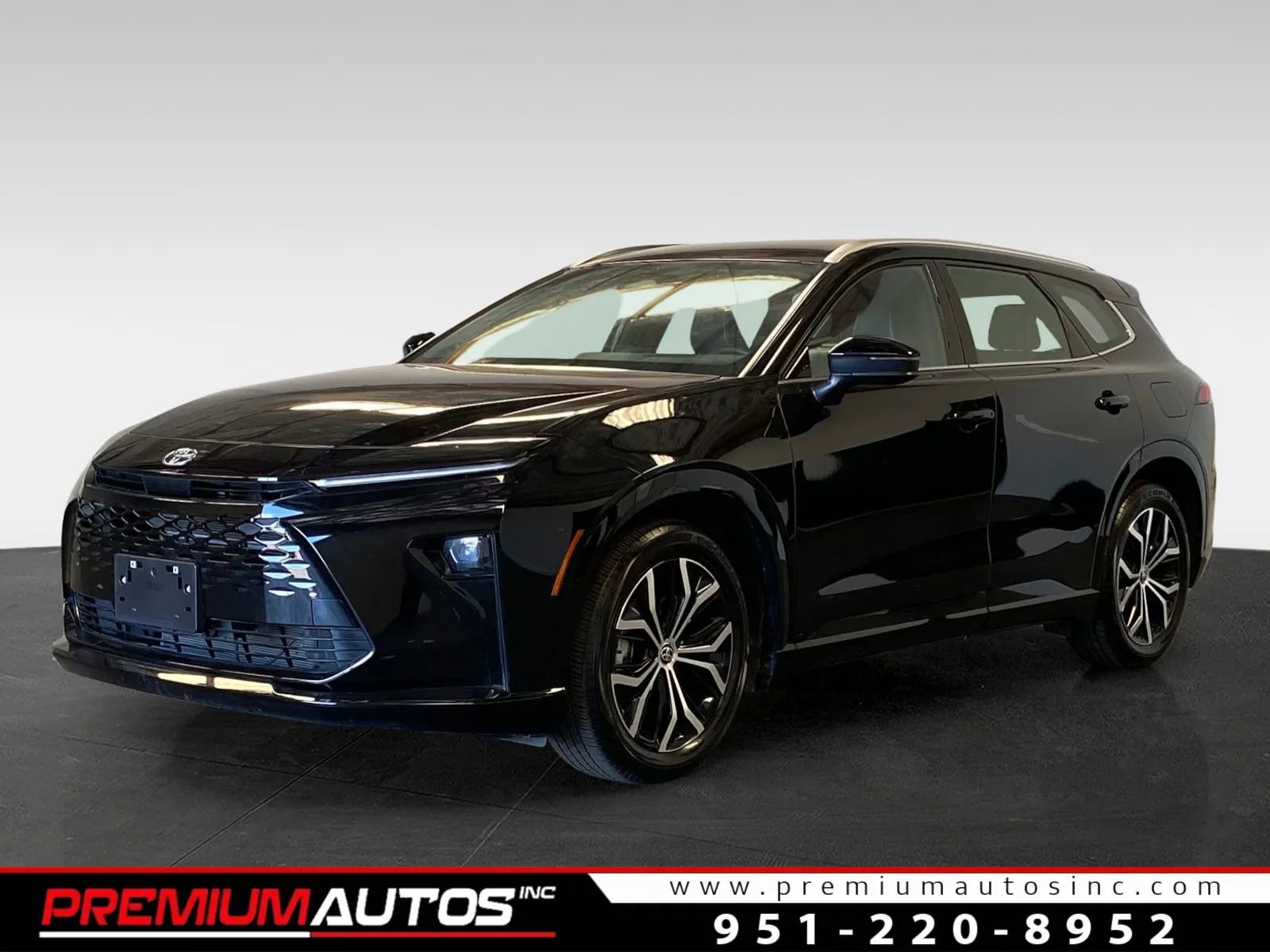 Used 2025 Toyota Crown Signia