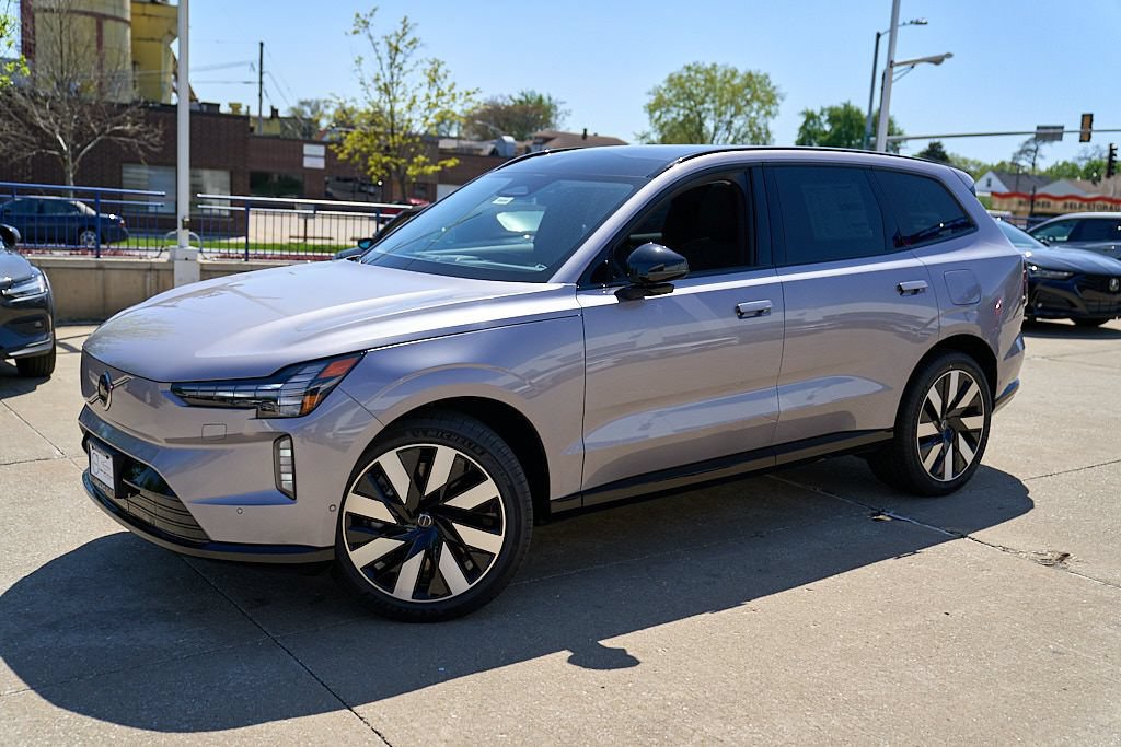 New 2026 Volvo EX90 Ultra AWD/4WD image 3